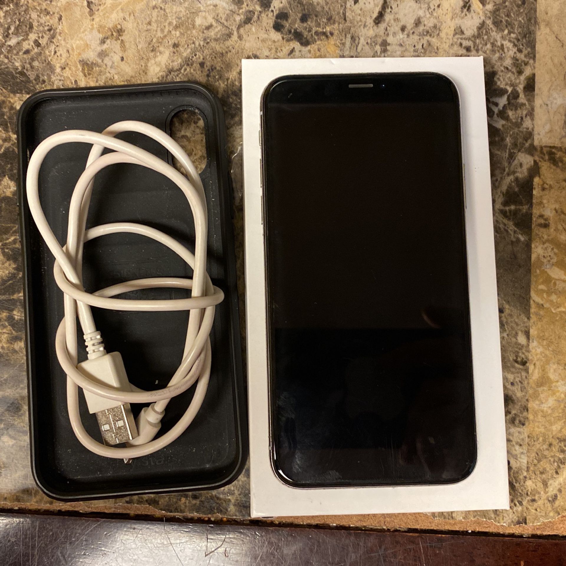 iPhone X 64bg T-mobile (charger, Case) 225 Obo 