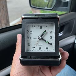 Quartz  Travel Clock Vintage 