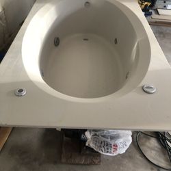 Jacuzzi tub 