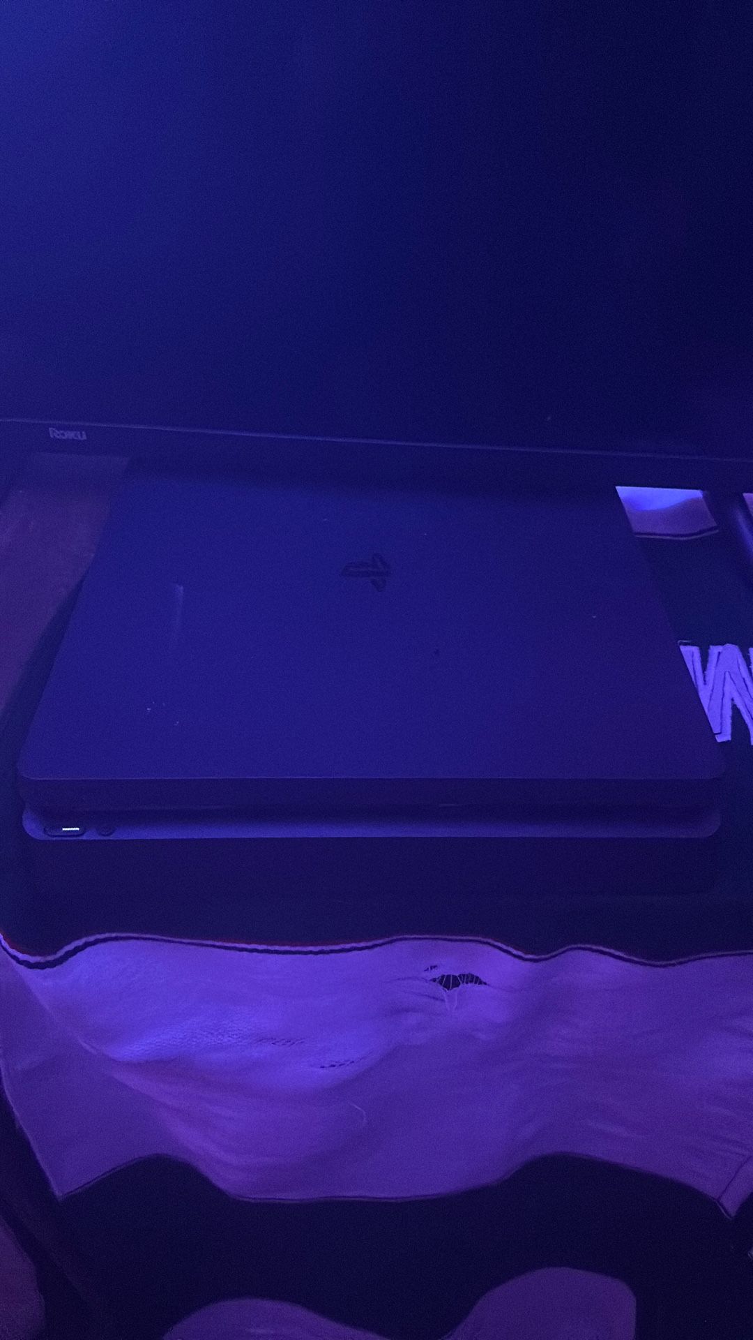 PS4 Slim