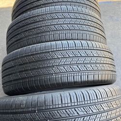 235/55r19 Kumho Tires Cón 80% De Vida Las 4
