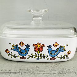 Vintage 1975 Corning ware Country Festival pattern 1 quart casserole dish with lid  