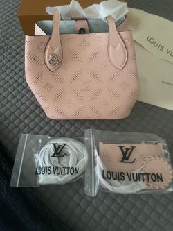 Brand new purse