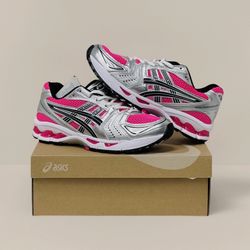PINK GEL ASICS KAYANO SIZE 10 