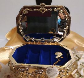 Bath and bodyworks princess jewelry box