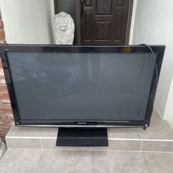 Tv With Remote