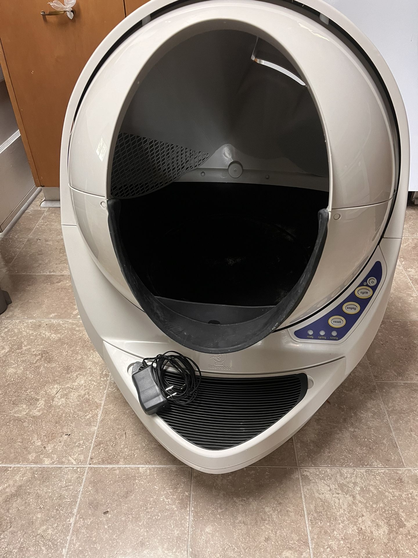 Litter robot