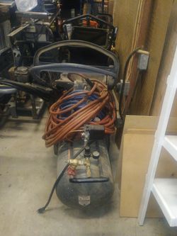 Air compressor