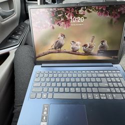 Lenovo Touchscreen Laptop 15.6in 