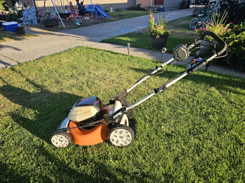 Stihl Battery Powered Lawnmower-like new