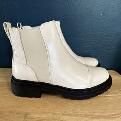 Women's Lug Sole Chelsea Fashion Platform Ankle Boot White Black Size 8 Rain