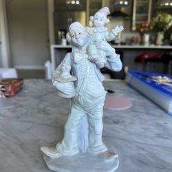 Gaylord George Good Porcelain Clown Figurine w/Rabbit & Baby 9.5” Tall