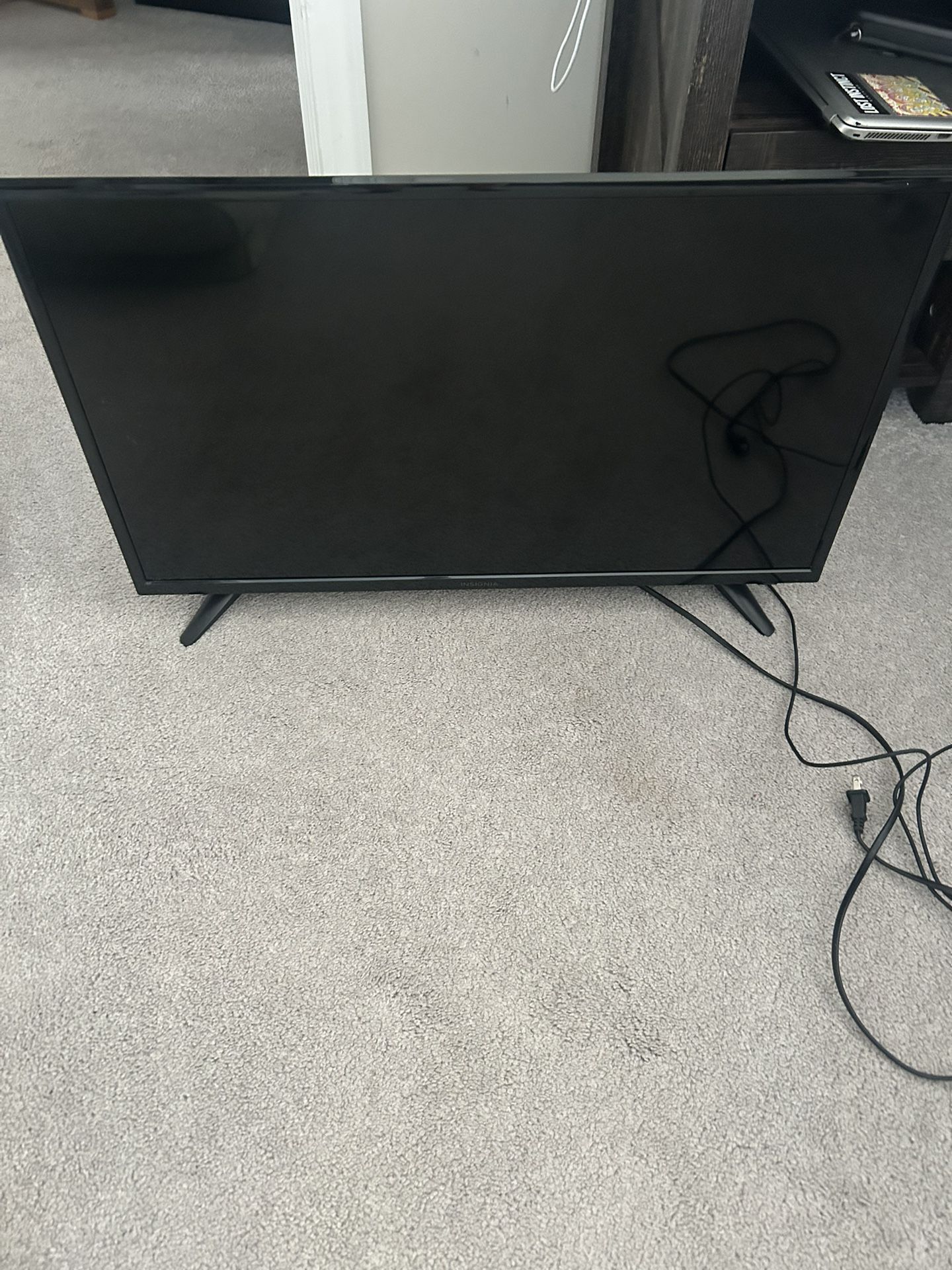 Insignia TV