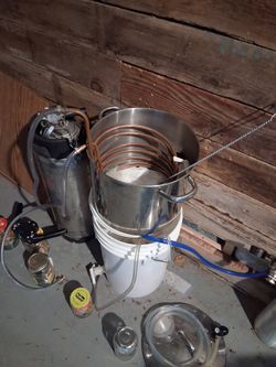 Brewing Kit With Crony And CO2