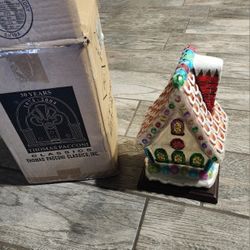 Hand blown glass gingerbread house - thomas pacconi classics