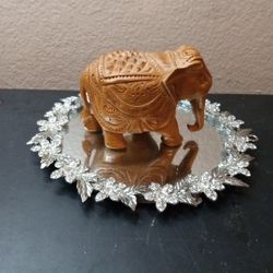 EXQUISITE Handcarved Genuine Sandlewood 5" Royal Elephant Figurine
