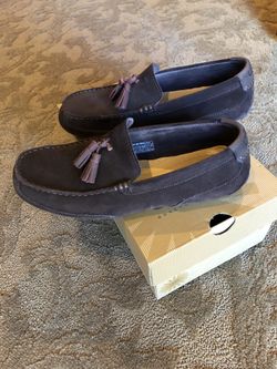New moccasin loafer by Ugg size 9