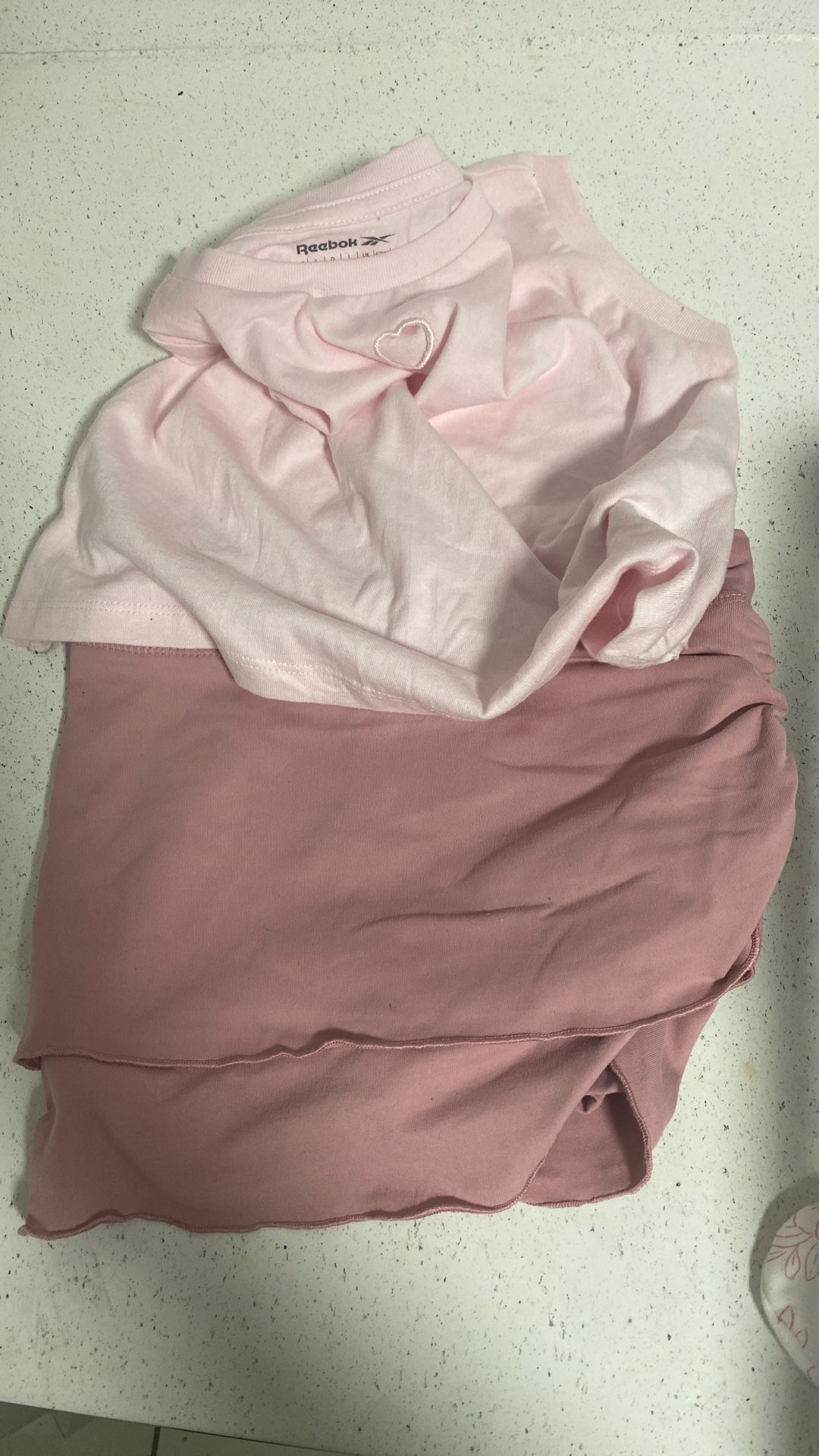 Reebok Girls Set $10 Size6