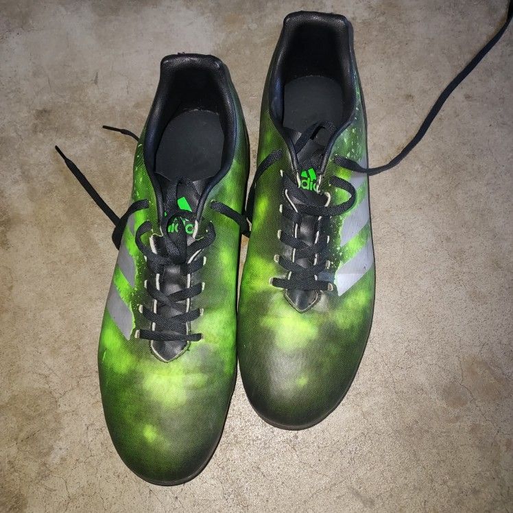 Mens Adidas Cleats Size 10.5
