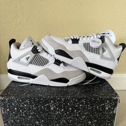 Air Jordan 4 Retro Military Black