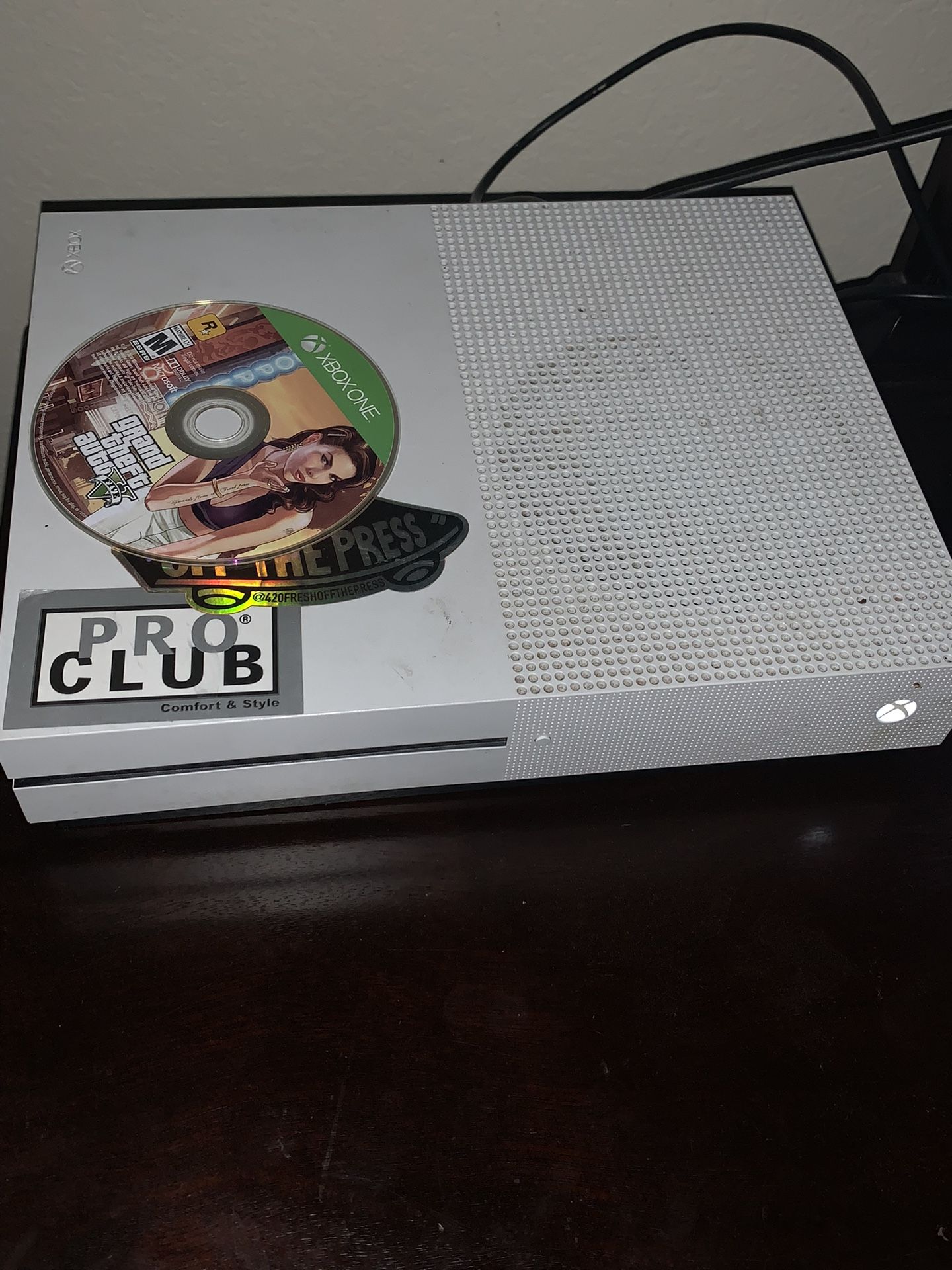 Xbox One S