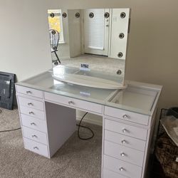 Impressions Vanity W Bluetooth n Led display 