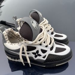 LOUIS VUITTON SKATE SHOES