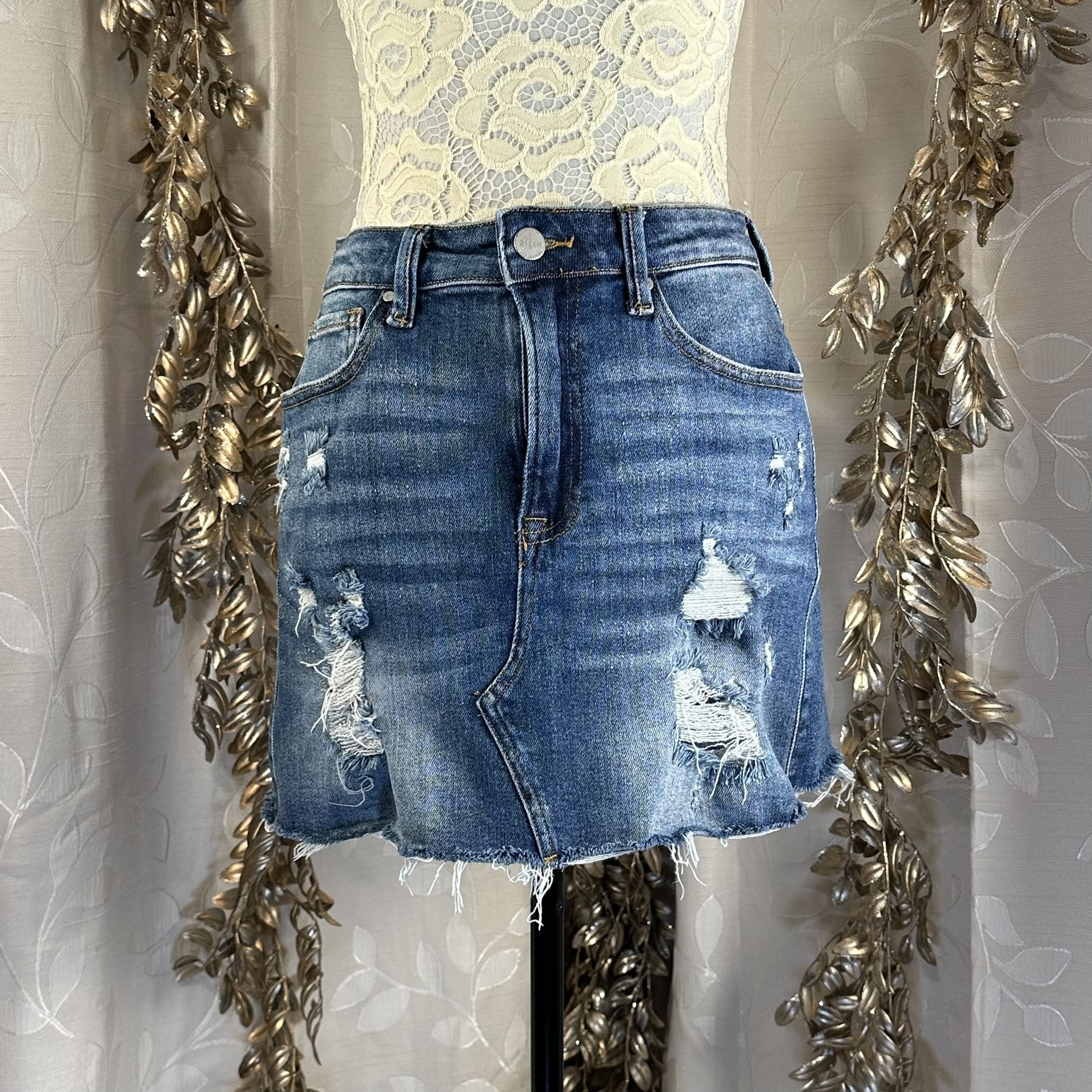 Risen Women’s M Medium Wash Distressed Stretch Y2K Frayed Denim Mini Skirt