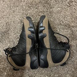 Jordan 9 Retro (olive)