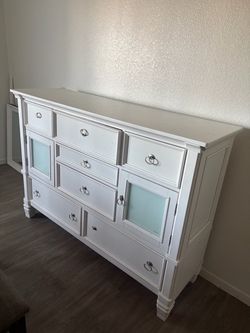White Wood Dresser with matching mirror