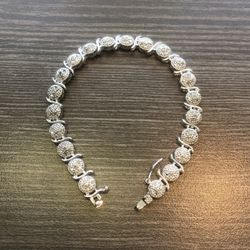 sterling silver bracelet with diamond accents 7 1/4” long