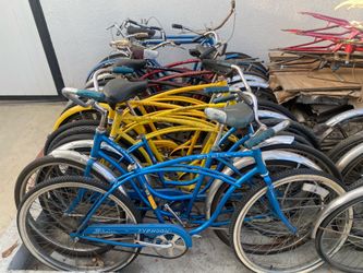 Schwinn VINTAGE Bicycles LOT OF 40!