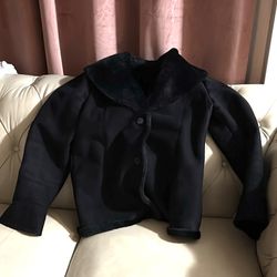 Size Medium Hardly Worn Clean No