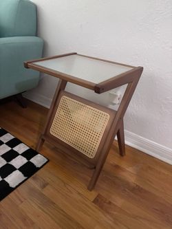 Walnut rattan Z-shape side table