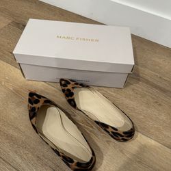 Marc Fisher Flats