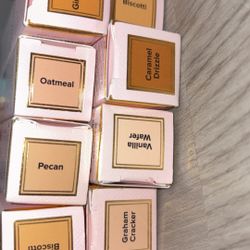 Concealers Foundations 