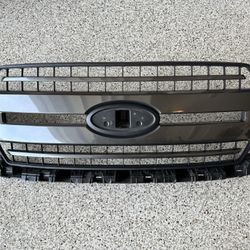 2018-2020 Ford F-150 XLT Magnetic Gray Grill Insert