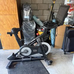 NordicTrack Commercial S22i Studio Cycle – Great Condition