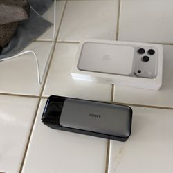 ANKER PORTABLE CHARGER GREAT CONDITION