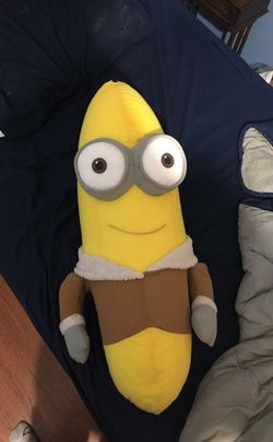 MINION STUFFED ANIMAL BANANA
