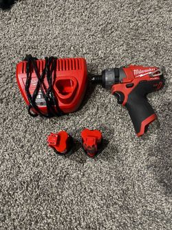 M12 Fuel Screwgun and Rover Light