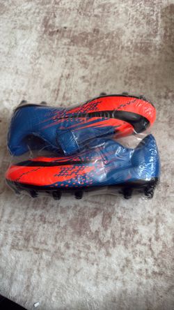 Generic Brand Men's Soccer Cleats