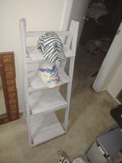 Vintage wooden plant stand (folds  up flat)