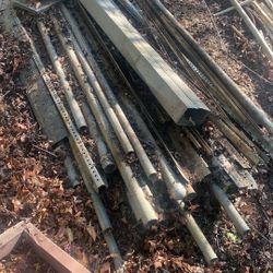 Free Metal Pipes & Metal Pieces 