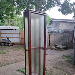 Pulaski Curio Cabinets Wood And Glass