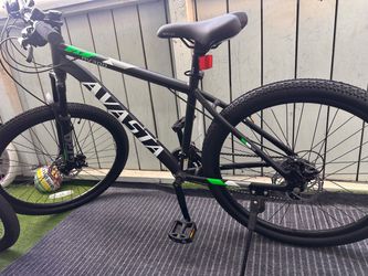 AVASTA AV300 mountain bike in good