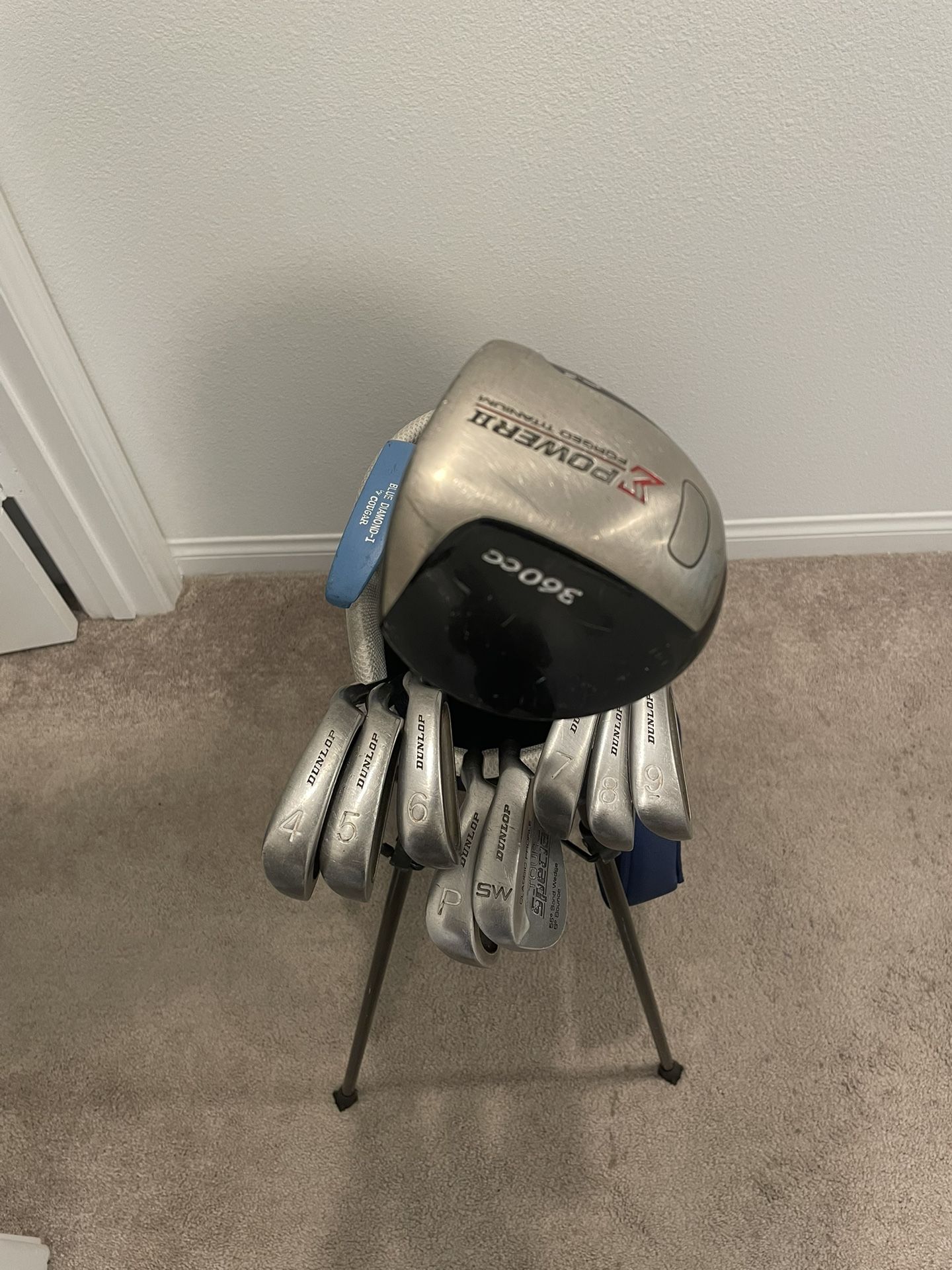 Complete Set Of Golf Clubs