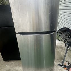 NEW Refrigerator Stainless Steel