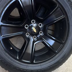 20” CHEVY GMC RIMS TIRES  6 lugs 6x5.5