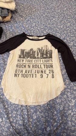 Abercrombie & Fitch NYC Rock N Roll Raglan Tee